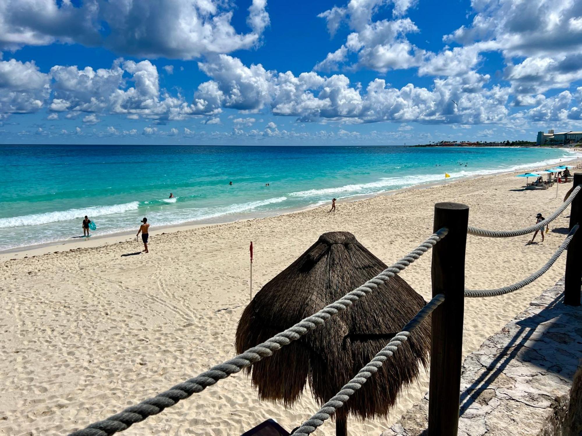 Beachside Apartments كانكون المظهر الخارجي الصورة