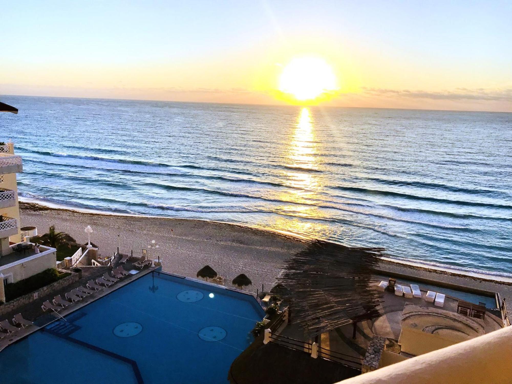 Beachside Apartments كانكون المظهر الخارجي الصورة