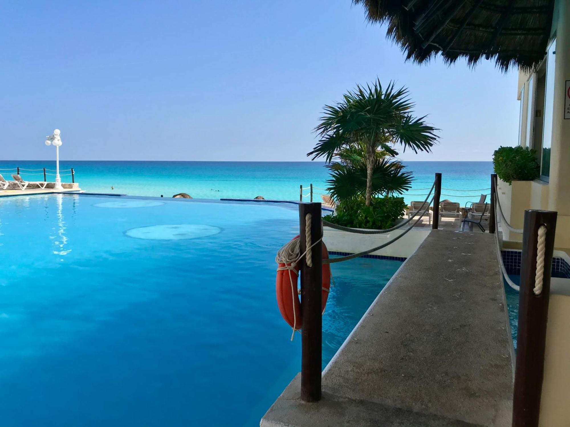 Beachside Apartments كانكون المظهر الخارجي الصورة