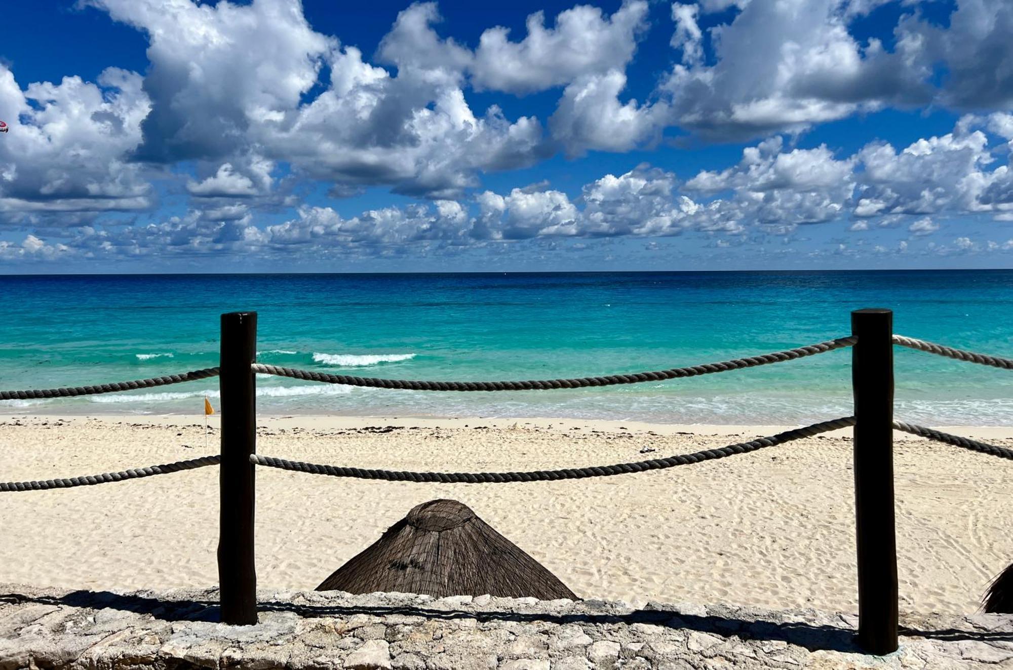 Beachside Apartments كانكون المظهر الخارجي الصورة
