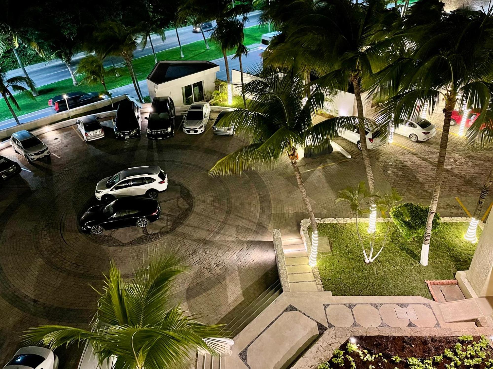 Beachside Apartments كانكون المظهر الخارجي الصورة